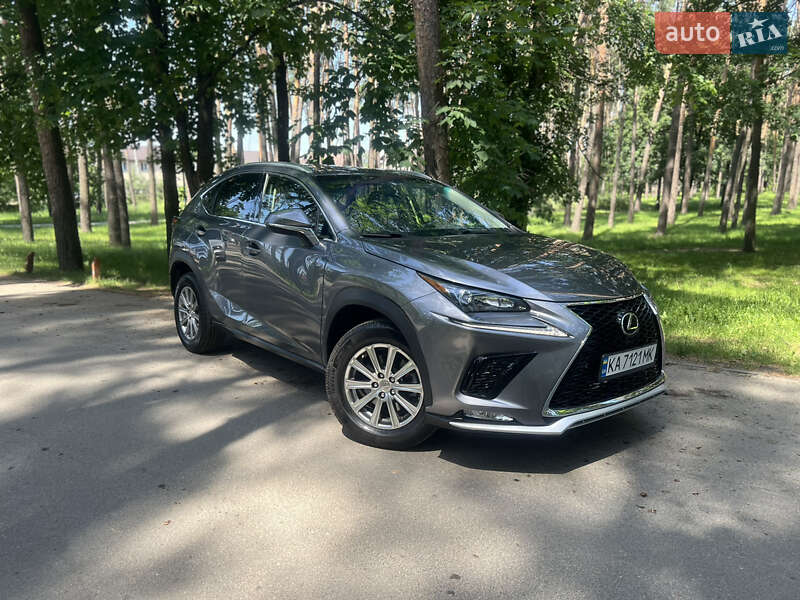 Позашляховик / Кросовер Lexus NX 2015 в Києві