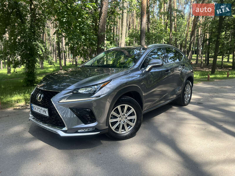 Позашляховик / Кросовер Lexus NX 2015 в Києві