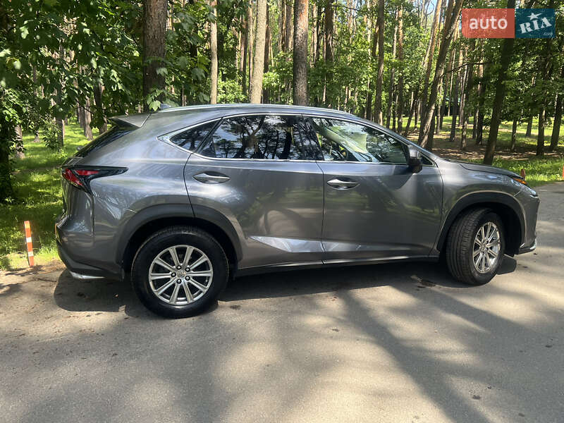 Позашляховик / Кросовер Lexus NX 2015 в Києві