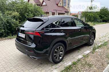 Внедорожник / Кроссовер Lexus NX 2018 в Черноморске