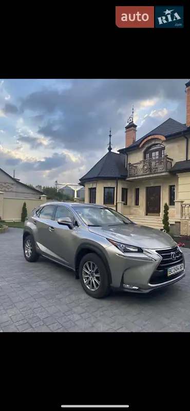 Lexus NX