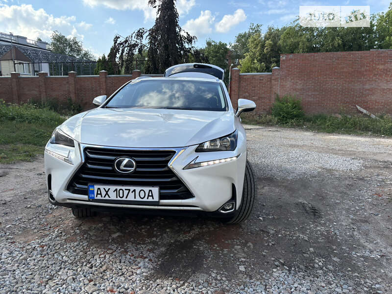 Позашляховик / Кросовер Lexus NX 2016 в Харкові