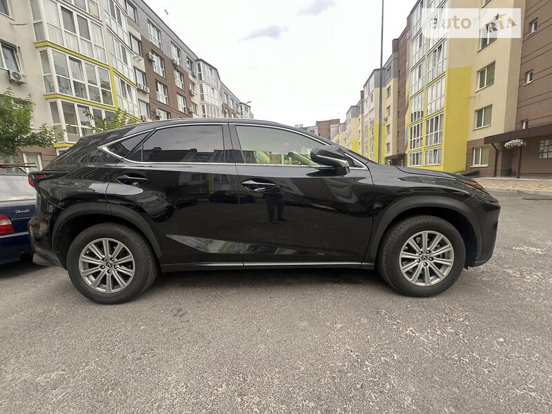 Внедорожник / Кроссовер Lexus NX 2018 в Киеве