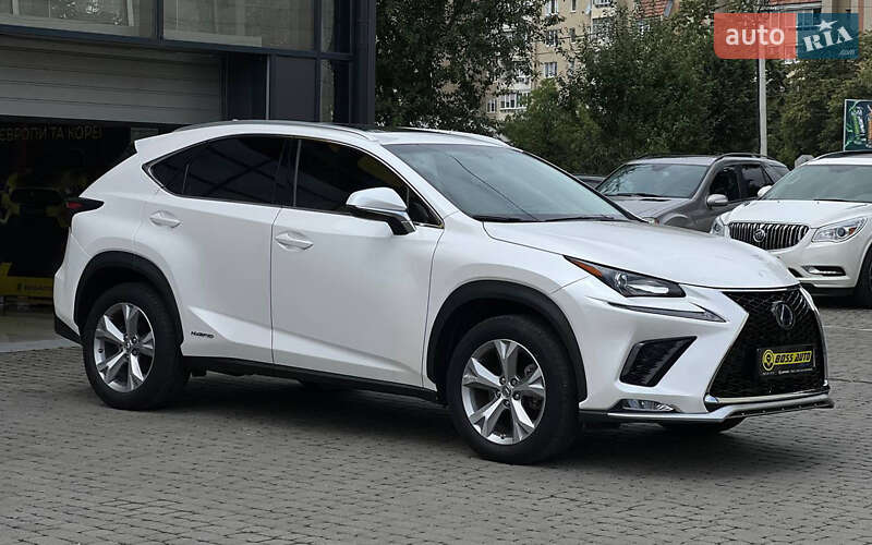 Позашляховик / Кросовер Lexus NX 2016 в Івано-Франківську