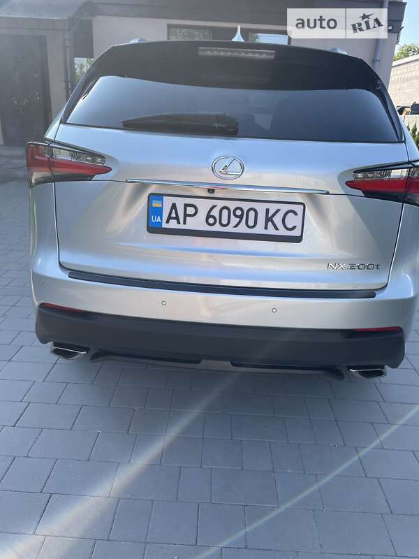 Позашляховик / Кросовер Lexus NX 2016 в Запоріжжі