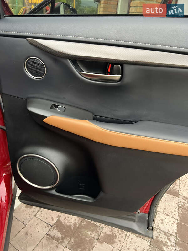 Внедорожник / Кроссовер Lexus NX 2019 в Дубно