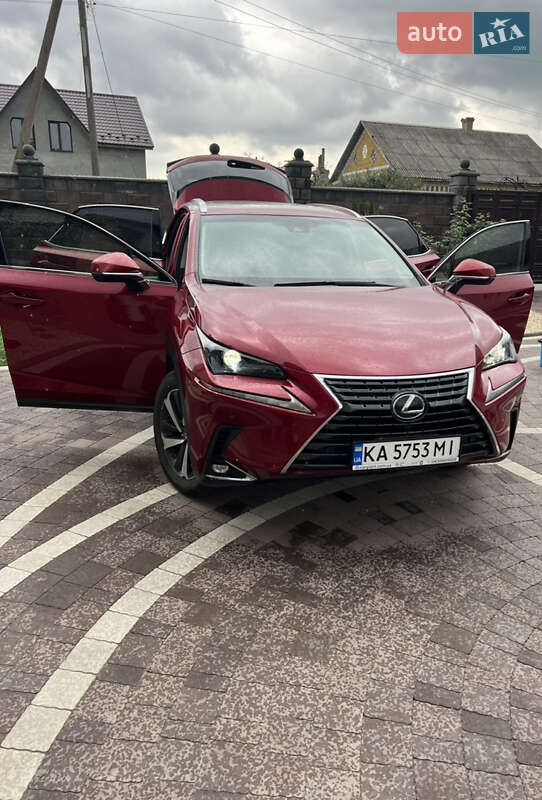 Внедорожник / Кроссовер Lexus NX 2019 в Дубно