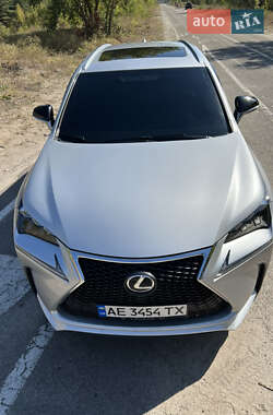 Внедорожник / Кроссовер Lexus NX 2015 в 