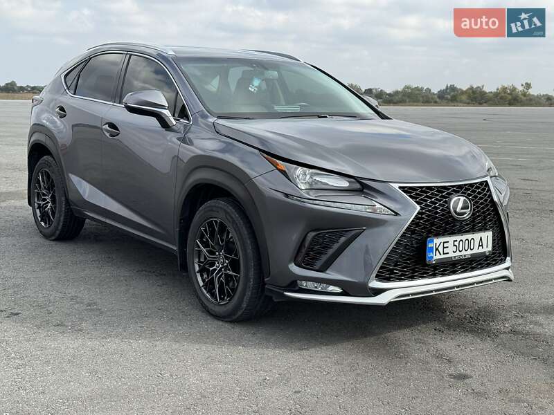 Внедорожник / Кроссовер Lexus NX 2016 в Днепре