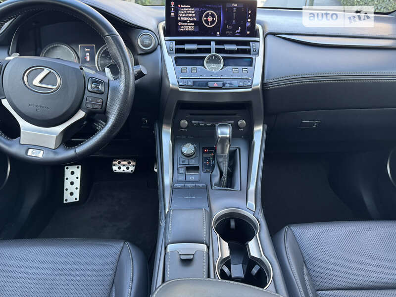 Внедорожник / Кроссовер Lexus NX 2017 в Одессе