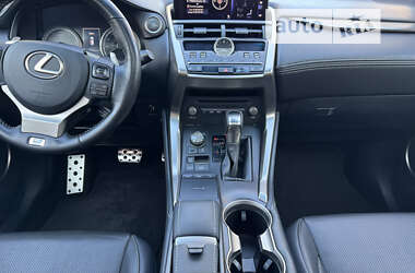 Внедорожник / Кроссовер Lexus NX 2017 в 