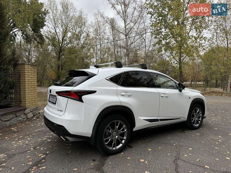 Позашляховик / Кросовер Lexus NX 2019 в Полтаві