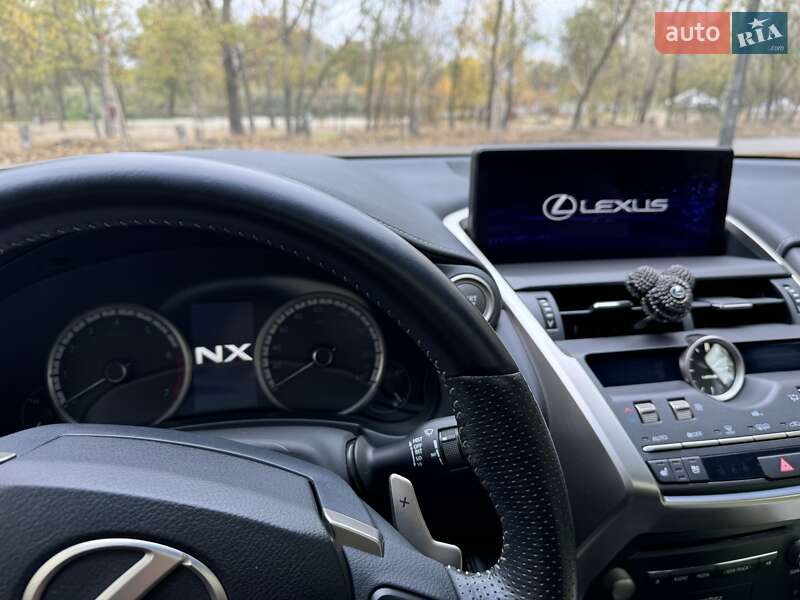 Позашляховик / Кросовер Lexus NX 2019 в Полтаві