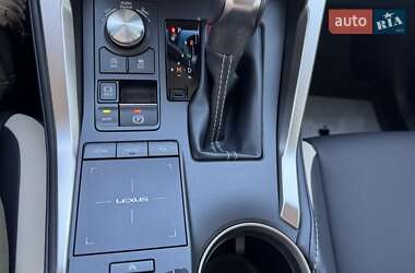 Внедорожник / Кроссовер Lexus NX 2019 в 