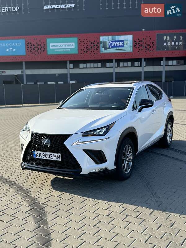Внедорожник / Кроссовер Lexus NX 2020 в 