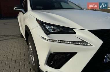 Внедорожник / Кроссовер Lexus NX 2020 в 