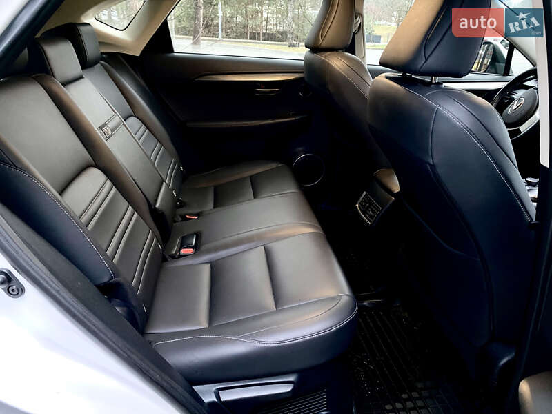Внедорожник / Кроссовер Lexus NX 2015 в Киеве