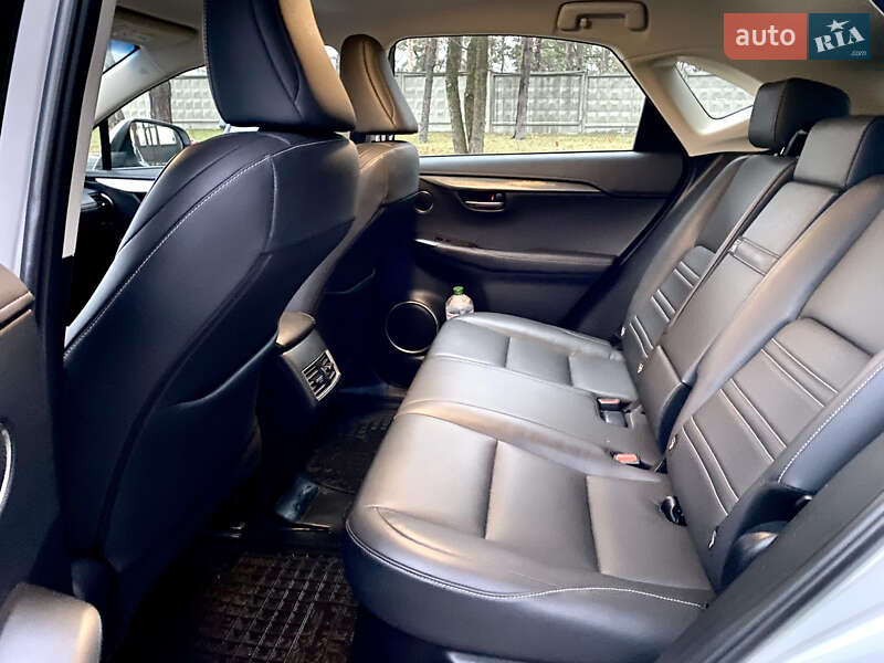 Внедорожник / Кроссовер Lexus NX 2015 в Киеве