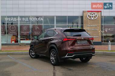 Позашляховик / Кросовер Lexus NX 2019 в Києві