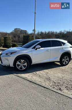 Внедорожник / Кроссовер Lexus NX 2017 в 