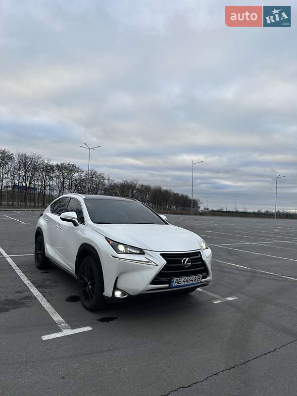 Внедорожник / Кроссовер Lexus NX 2017 в 