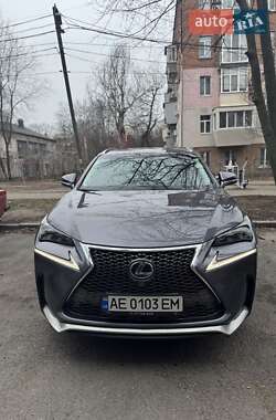 Внедорожник / Кроссовер Lexus NX 2015 в 