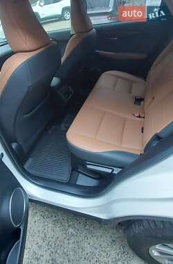 Внедорожник / Кроссовер Lexus NX 2021 в 