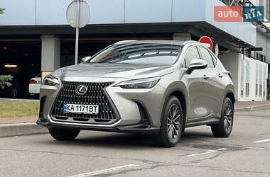 Позашляховик / Кросовер Lexus NX 2022 в Києві