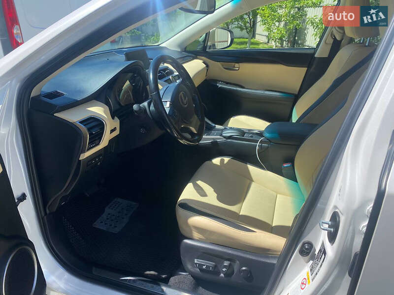 Внедорожник / Кроссовер Lexus NX 2017 в Киеве