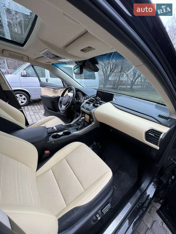 Внедорожник / Кроссовер Lexus NX 2018 в Львове