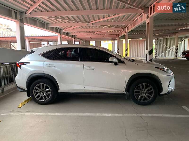 Позашляховик / Кросовер Lexus NX 2019 в Києві