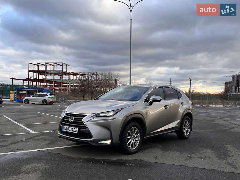 Позашляховик / Кросовер Lexus NX 2015 в Києві