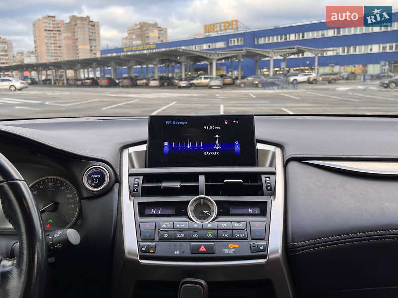 Позашляховик / Кросовер Lexus NX 2015 в Києві