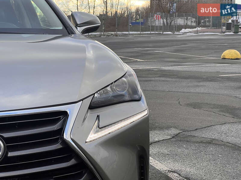 Позашляховик / Кросовер Lexus NX 2015 в Києві