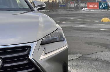 Внедорожник / Кроссовер Lexus NX 2015 в 