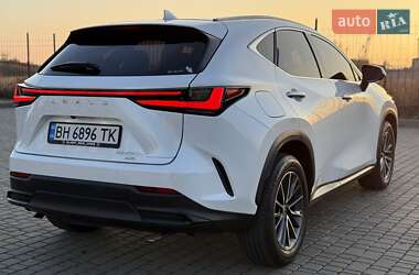 Внедорожник / Кроссовер Lexus NX 2022 в 