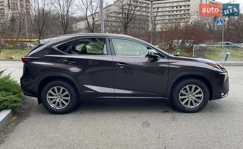 Lexus NX 2015
