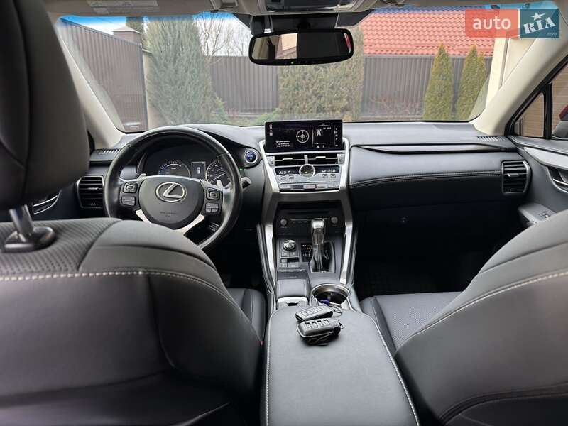 Внедорожник / Кроссовер Lexus NX 2018 в Виннице