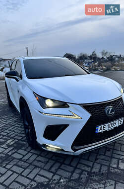Внедорожник / Кроссовер Lexus NX 2017 в 