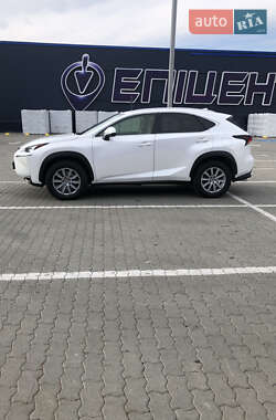 Внедорожник / Кроссовер Lexus NX 2015 в Ивано-Франковске