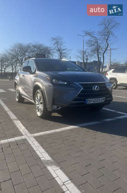 Внедорожник / Кроссовер Lexus NX 2015 в 