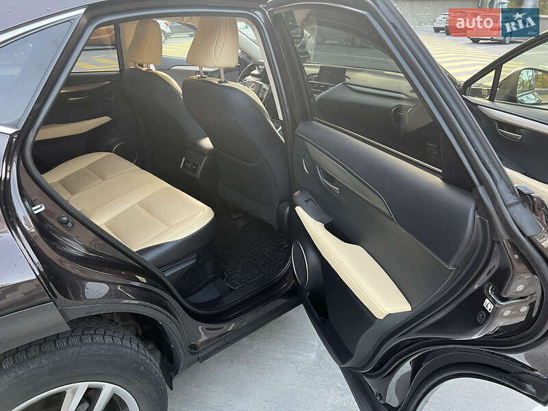 Внедорожник / Кроссовер Lexus NX 2015 в Киеве