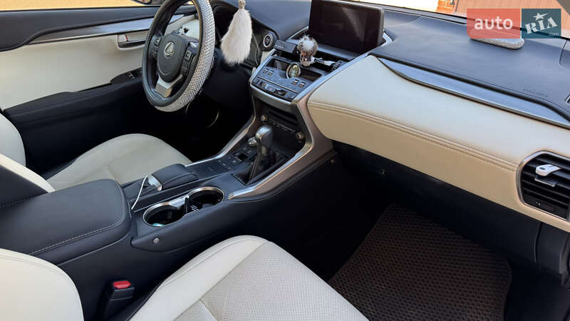 Внедорожник / Кроссовер Lexus NX 2020 в Львове
