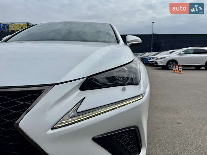 Позашляховик / Кросовер Lexus NX 2018 в 