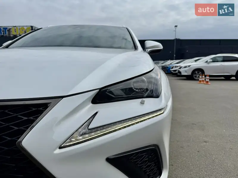 Позашляховик / Кросовер Lexus NX 2018 в 