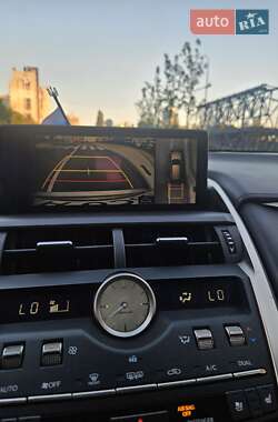 Позашляховик / Кросовер Lexus NX 2020 в 