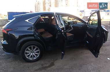 Внедорожник / Кроссовер Lexus NX 2019 в 