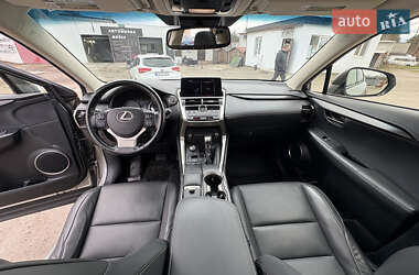 Позашляховик / Кросовер Lexus NX 2017 в 