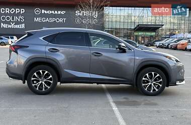 Позашляховик / Кросовер Lexus NX 2017 в 