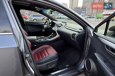 Позашляховик / Кросовер Lexus NX 2017 в 